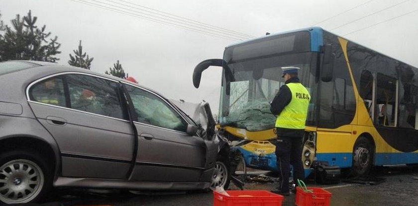 Wypadek autobusu w Grabkowie. 14 osób rannych!