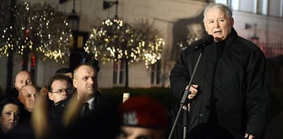 Co Kaczyński powiedział na miesięcznicy? To mu wytknęli