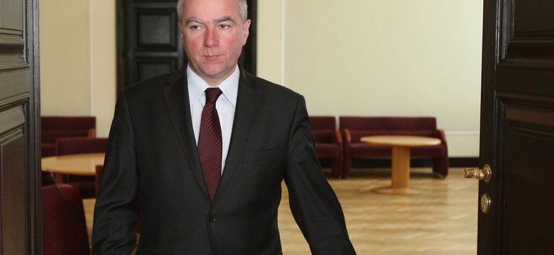 Graś: Realizować porozumienie w sprawie krzyża