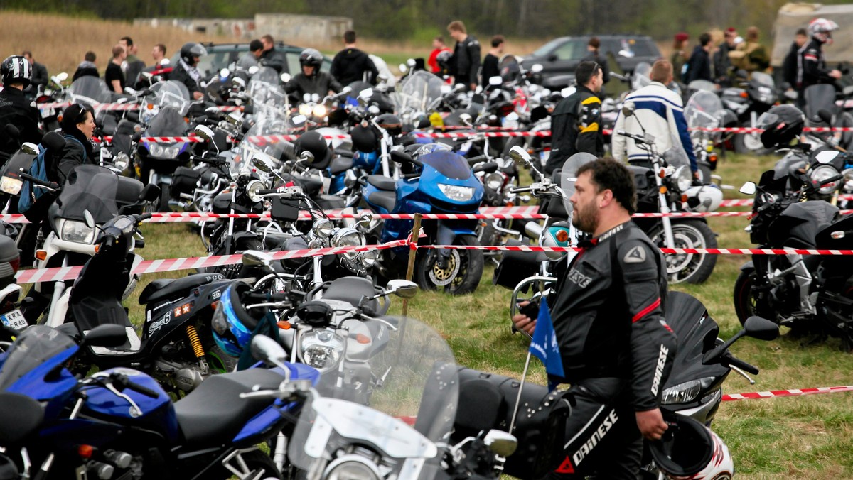 Motocykliści oficjalnie rozpoczęli sezon na Podhalu - podaje "Tygodnik Podhalański".