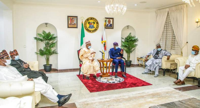 Progressives Governors Forum delegation to Lagos State comprised of Governor Atiku Bagudu; Chairman of the APC Caretaker Committee and Yobe Governor, Mai Mala Buni; Chairman, Northern Governors’ Forum and Plateau Governor, Simon Lalong and Jigawa Governor, Mohammed Badaru. [Twitter/@Mr_JAGss]