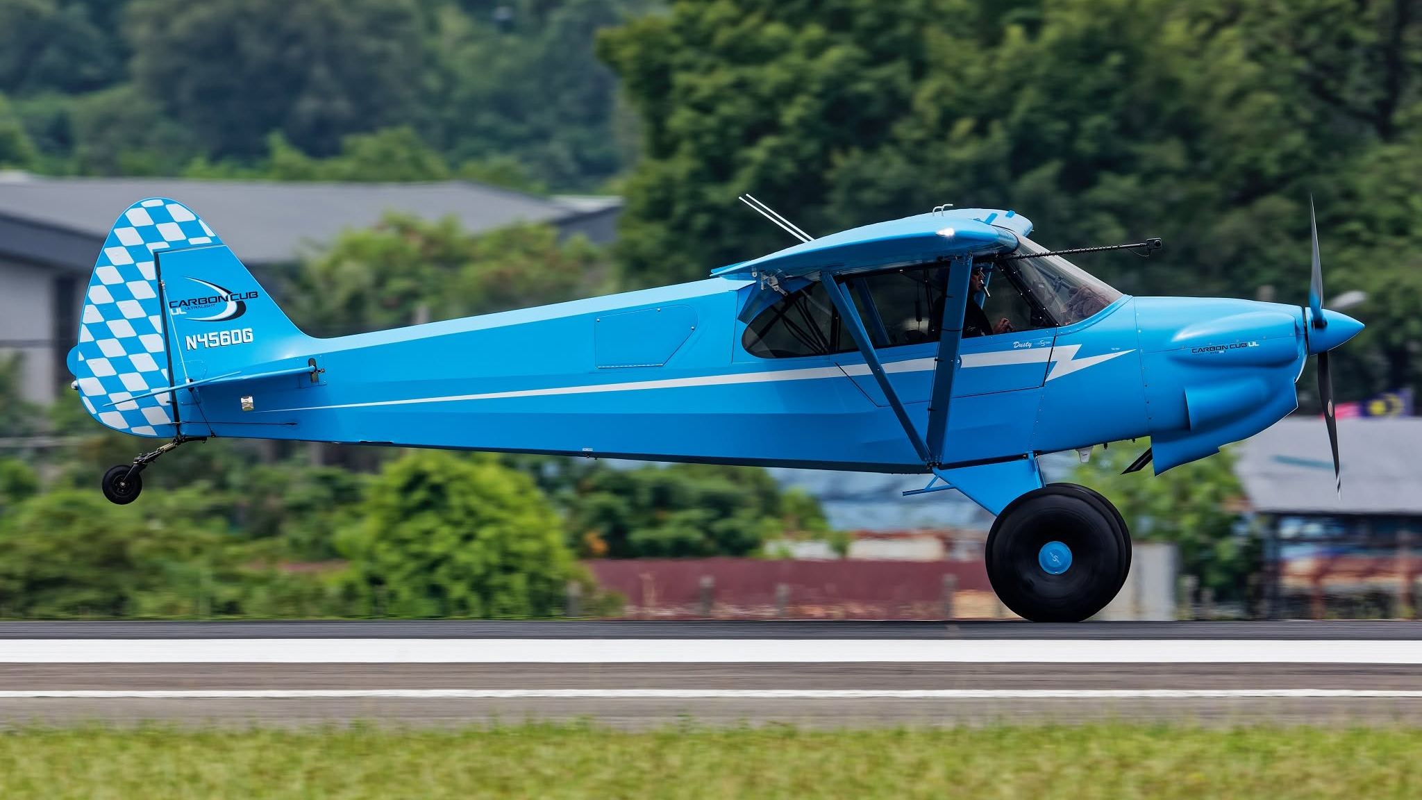 Australian pilot completes 31,100‑km ultra‑light flight from US to Australia