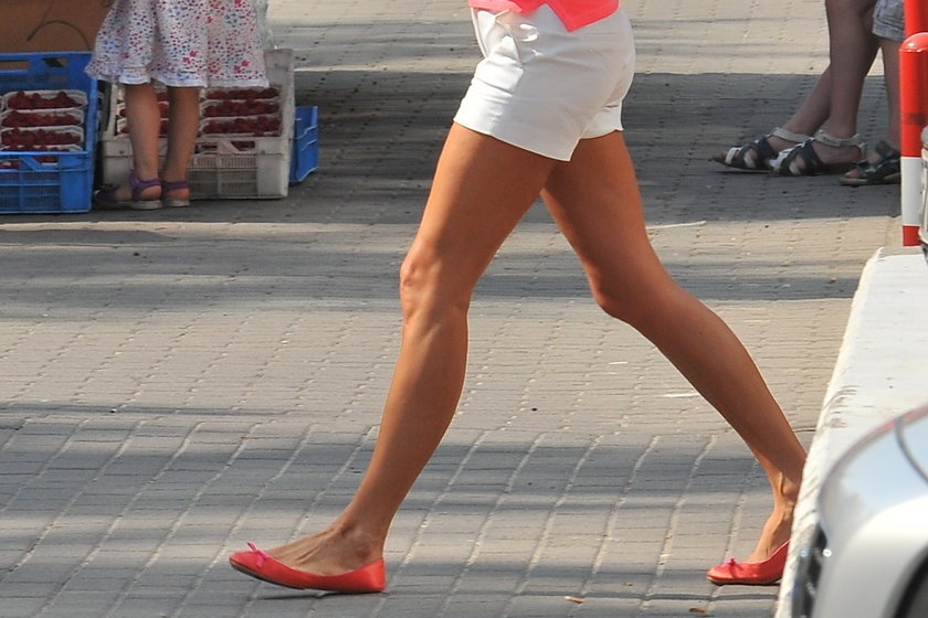 Małgorzata Rozenek, nogi