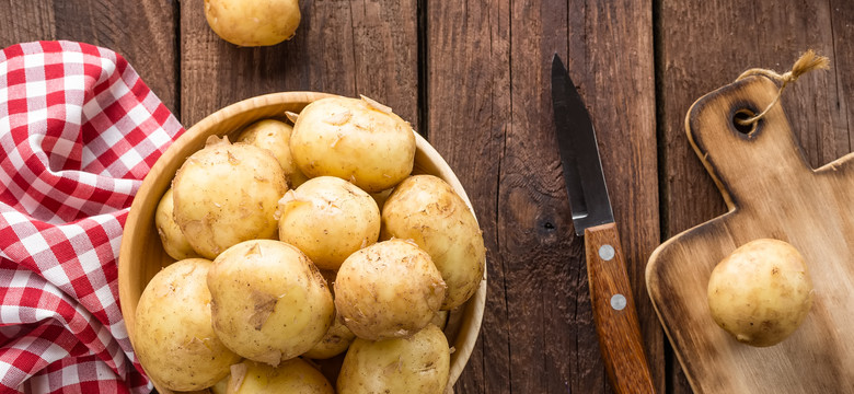 Jak szybko obrać ziemniaki? Pokochasz ten sposób