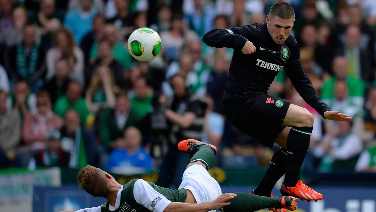 Celtic Glasgow odrzucił opiewającą na cztery miliony funtów ofertę Hull City za napastnika Gary'ego Hoopera, poinformowały brytyjskie media. Anglik był jednym z najpoważniejszych kandydatów do wzmocnienia ataku Tygrysów.