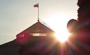 Kluby opozycji chcą informacji w Sejmie ws. sytuacji na Bliskim Wschodzie. Złożono wnioski