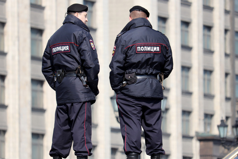 Policja patrolująca ulice, marzec 2022 r., Moskwa