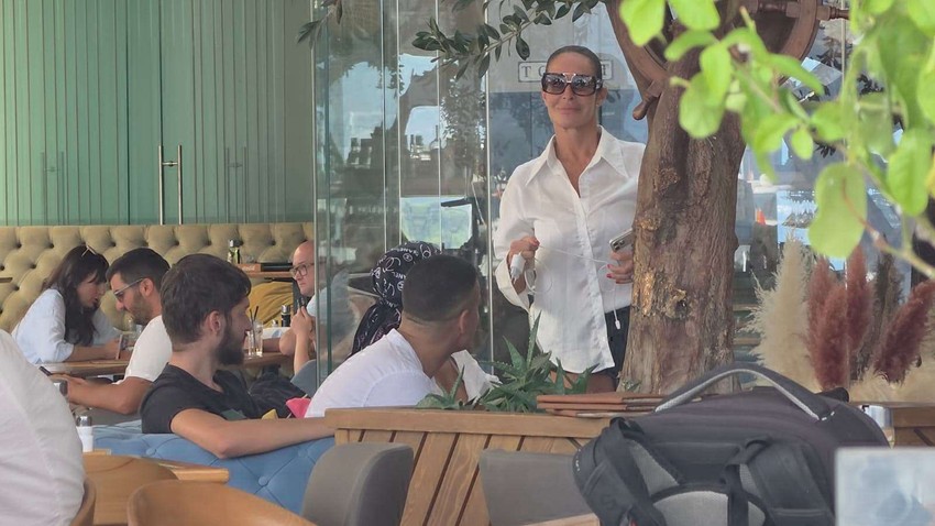 Milena Kačavenda paparaco