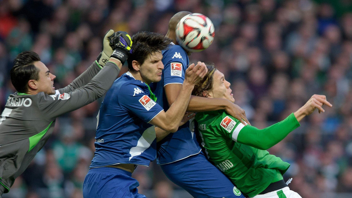 Świetne spotkanie w Bremie, gdzie Werder trzy razy wychodził na prowadzenie i trzy razy je tracił. Ostatecznie Wolfsburg pokonał zielono-białych 5:3 (2:3), a trzy asysty miał Kevin de Bruyne. Dwa razy bramkarza gospodarzy pokonał Bas Dost.