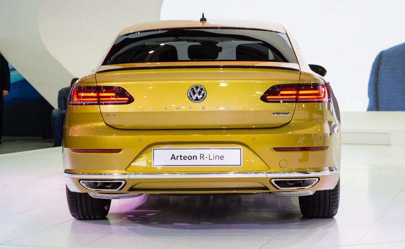 Volkswagen arteon. Bagażnik ma od 563 do 1557 litrów