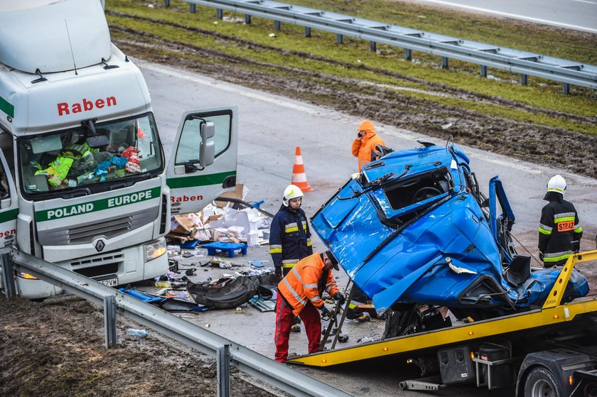 Makabryczny wypadek na A1. Zderzyły się dwa tiry