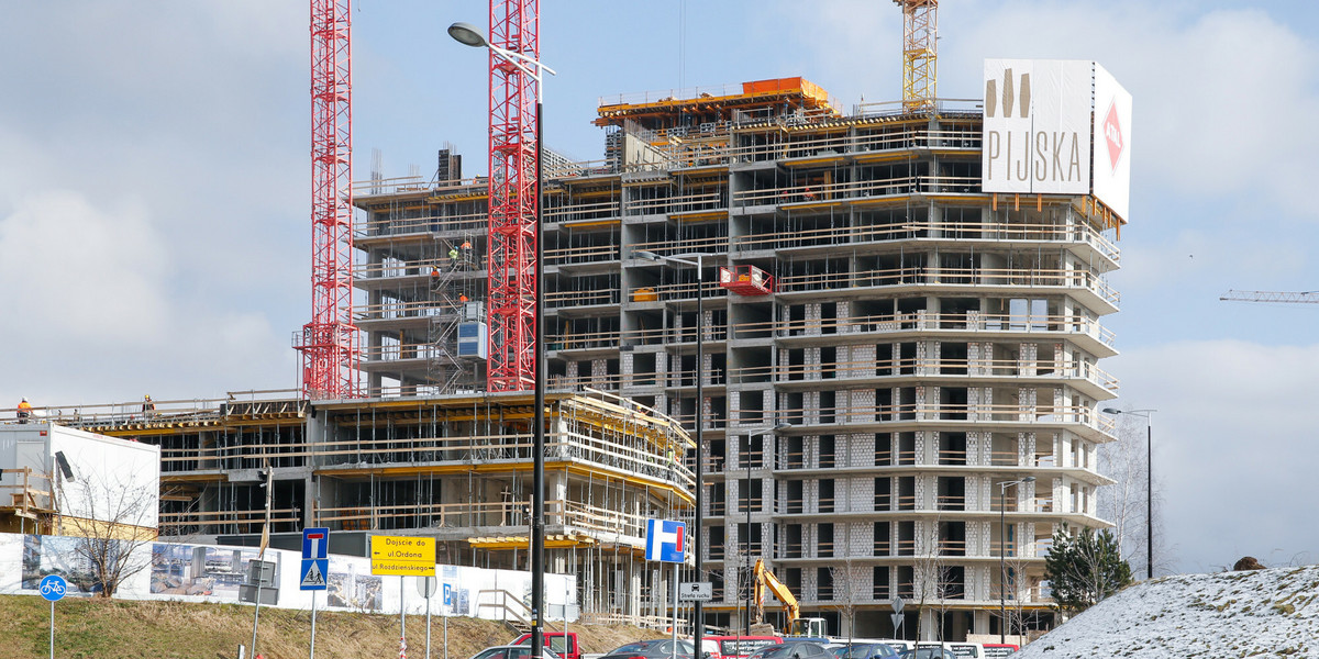 W styczniu 2023 r. rozpoczęto budowę 5 tys. 817 mieszkań. 