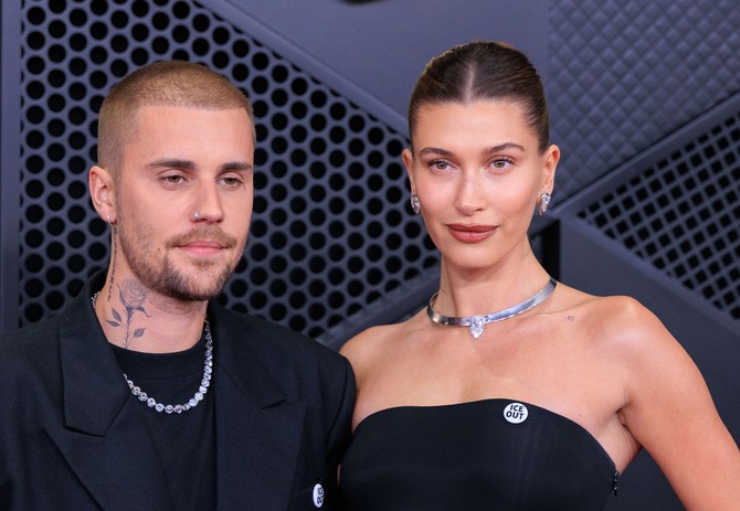 Džastin i Hejli Biber nosili su bedževe "Ice out"