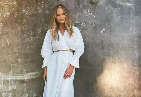 Chrissy Teigen odpowiedziała na okrutny komentarz. "Wszystko, by cię zadowolić"