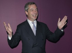 Eurodeputowany partii Korwin-Mikkego ratuje frakcję Nigela Farage’a