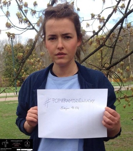 Olga Frycz / Grupa Dziewuchy dziewuchom