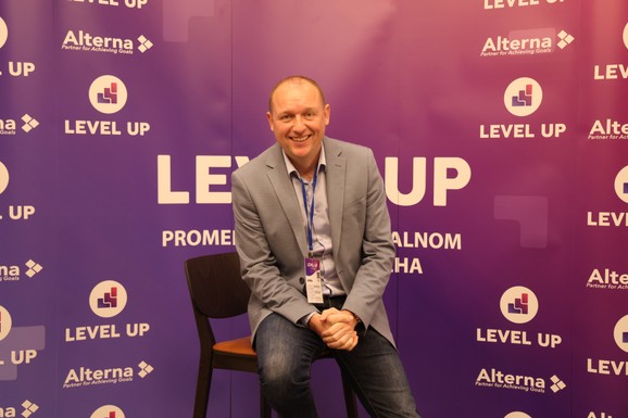 U Hotelu "Crowne Plaza" održana promocija knjige "Ego, ljubav, istina" autora Zorana Salopeka