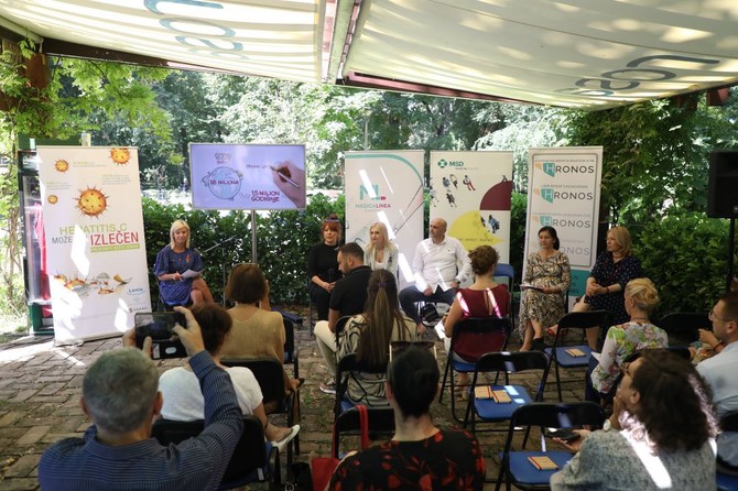 Foto Ivana Dragojević Hronos,prof dr Ivana Milošević, infektolog,dr Željko Popadić RFZO,dr Violeta Rakić,epidemiolog,dr Marija Ristić, medikalni onkolog