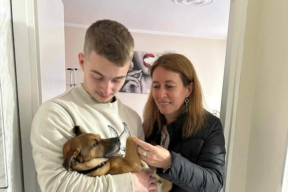 BEOGRAĐANKA NA ULICI NAŠLA PROMZLOG PSA Kad ga je odvela kod veterinara usledio je šok: Vlasnik došao iz Pariza posle pet godina, ČUDA SU MOGUĆA! (FOTO)