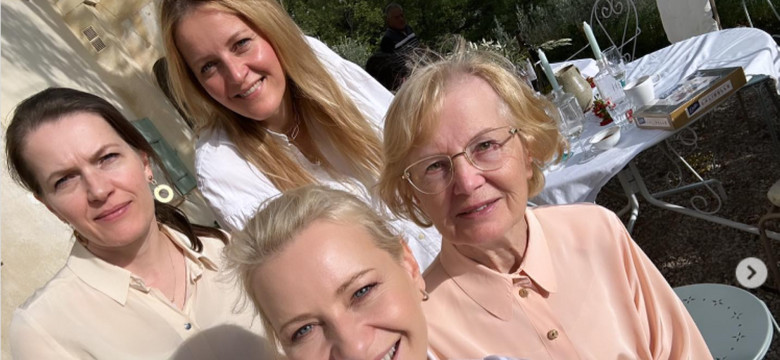 Małgorzata Kożuchowska pochwaliła się zdjęciem z mamą i siostrami. Miała ku temu ważny powód