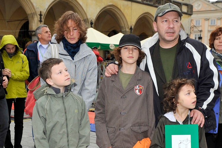 Zbigniew Zamachowski i Aleksandra Justa z dziećmi
