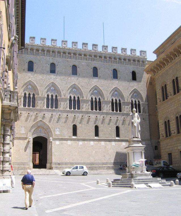 Palazzo Salimbeni w Sienie