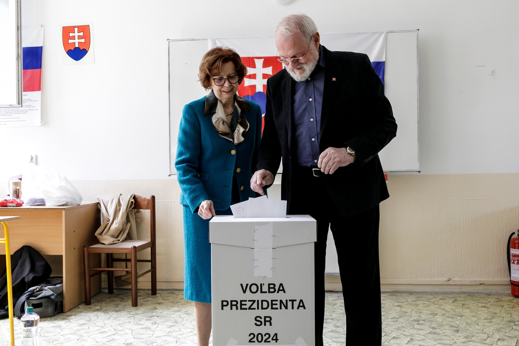 Bývalý prezident SR Ivan Gašparovič s manželkou Silviou Gašparovičovou volili v Bratislave.