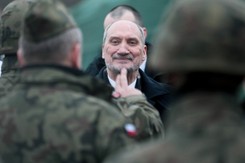 Macierewicz nie wyklucza, że Polskę trwale może chronić system Patriot. ZDJĘCIA