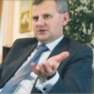 Pieniądze z Kataru nie wpłynęły. Stocznie znowu do wzięcia.