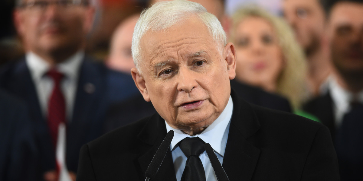 Jarosław Kaczyński podczas konwencji wyborczej.