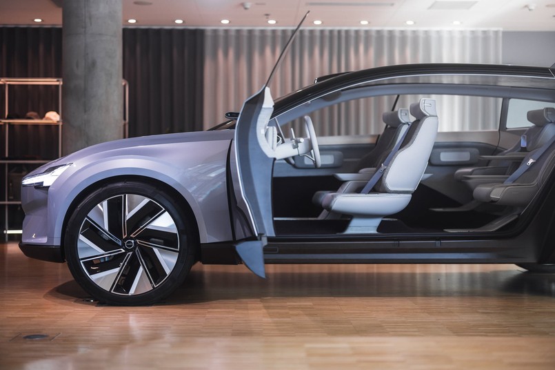 Volvo Concept Recharge