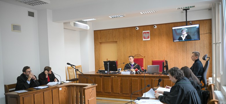 Janusz Palikot wciąż za kratkami? Śledczy wnioskują o kolejne trzy miesiące aresztu