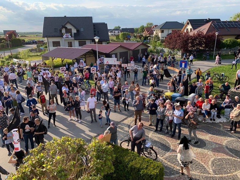 Protest mieszkańców Pawłowic przeciwko planowanej budowie spalarni