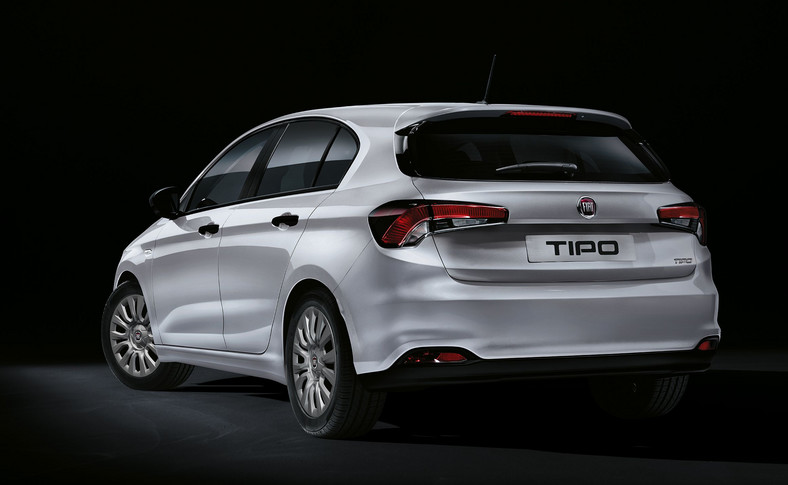 Fiat ujawnił nowe Tipo i tanie Tipo Cross. Włosi stawiają