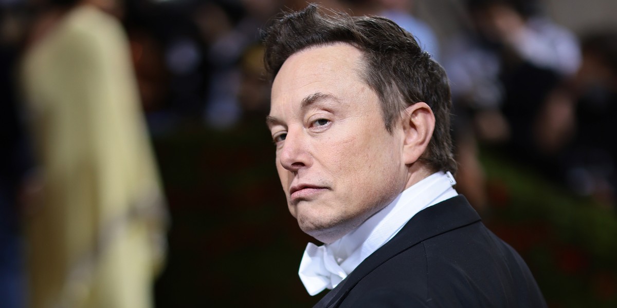 Elon Musk uważa, że praca zdalna rozleniwiła ludzi. Ekonomiści tłumaczą, jak bardzo się myli.