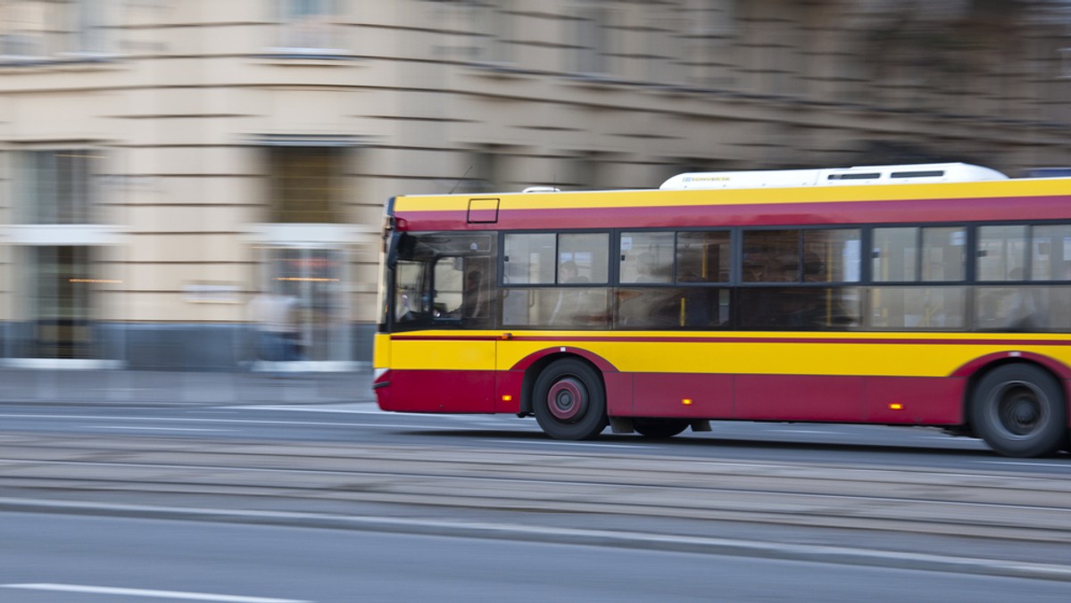 W Opolu nie będzie darmowych przejazdów komunikacją miejską dla dzieci ze szkół podstawowych, o co zabiegali radni Prawa i Sprawiedliwości. Ich pomysł przepadł w głosowaniu na ostatniej sesji rady miasta.