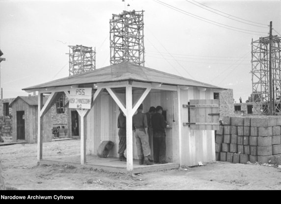 Budowa zakładów przemysłowych i osiedla mieszkaniowego Nowa Huta  - rok 1950