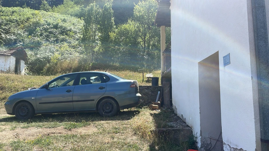 Kuća kod Bajine Bašte gde su ubijeni žena i dete