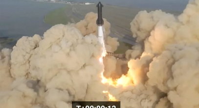 Statek kosmiczny SpaceX wybuchł cztery minuty po starcie. Firma i tak mówi o sukcesie [NAGRANIA]
