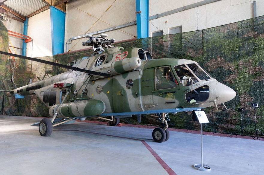 Zdobyty podstępem Mi-8AMTSz odniósł w strzelaninie tylko lekkie uszkodzenia i po naprawie został wcielony do służby w specjalnej eskadrze lotniczej Głównego Zarządu Wywiadu Ukrainy