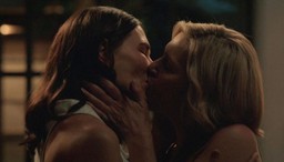 polska aktorka karolina wydra pocałunek rhea seehorn jedyna pluribus najlepszy serial sf roku odcinek 8