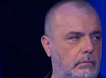 MUK U STUDIJU! Nikola Kojo PREKINUO KVIZ kada je čuo šta mu KRIŠOM RADE IZA LEĐA -  Sve se odvilo pred kamerama! (VIDEO)