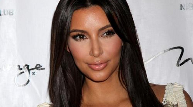 Lopással vádolják a Kardashian családot