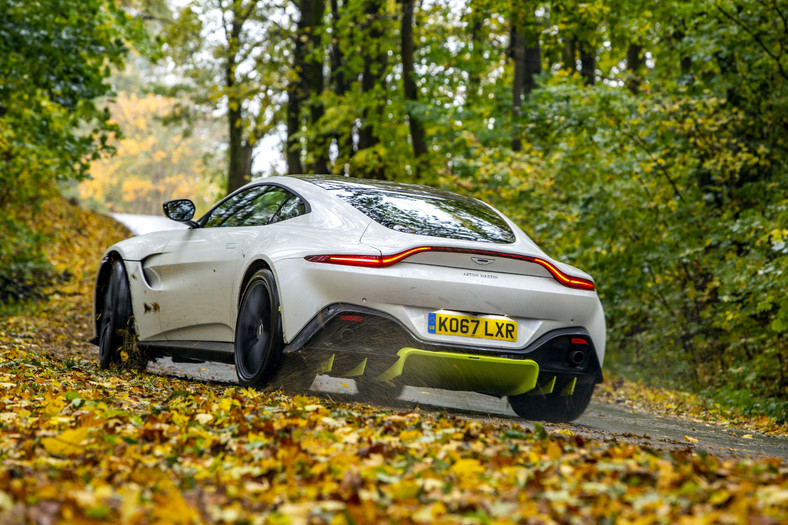 Aston Martin Vantage