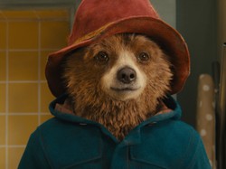 Hugh Grant zwiera szyki ze słynnym misiem. "Paddington 2" - zobacz ZWIASTUN