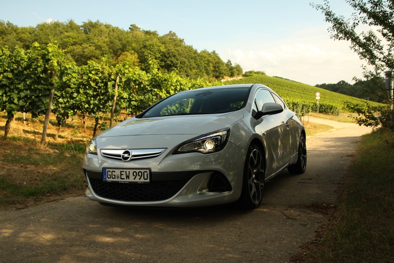 Opel Astra OPC (pierwsza jazda)