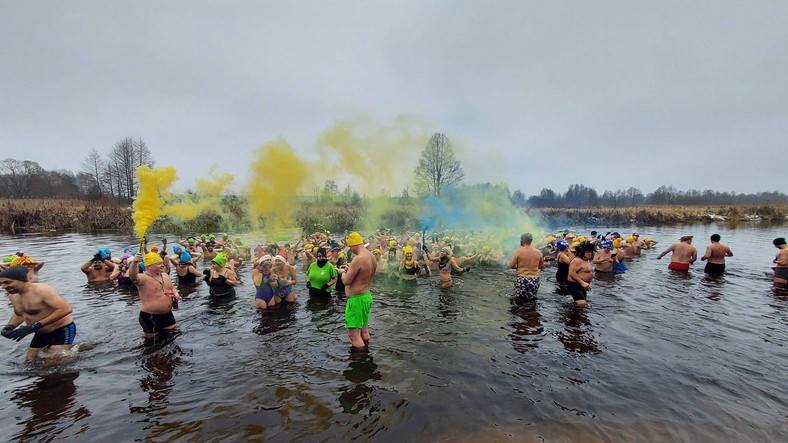 Do rzeki Supraśl weszło prawie 200 osób