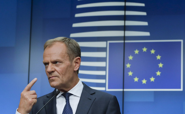 Tusk: Wyprowadzają Polskę z UE... Mazurek: Żałosne konwulsje lipnego moralisty