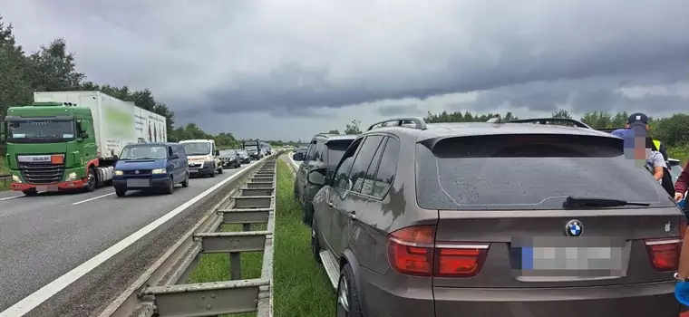 Spektakularna akcja Straży Granicznej na A4. Zatrzymano aż 33 cudzoziemców