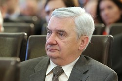 Tadeusz Sznuk świętuje urodziny. Takie wykształcenie ma prowadzący "Jeden z dziesięciu"